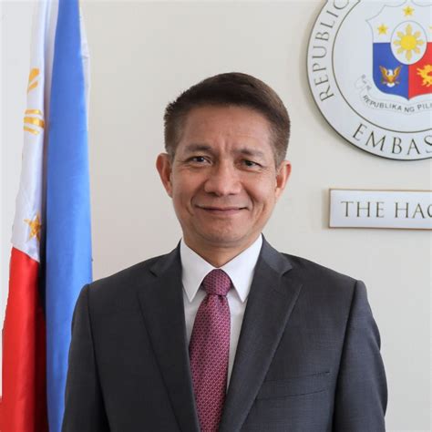 How to say ambassador in Filipino .